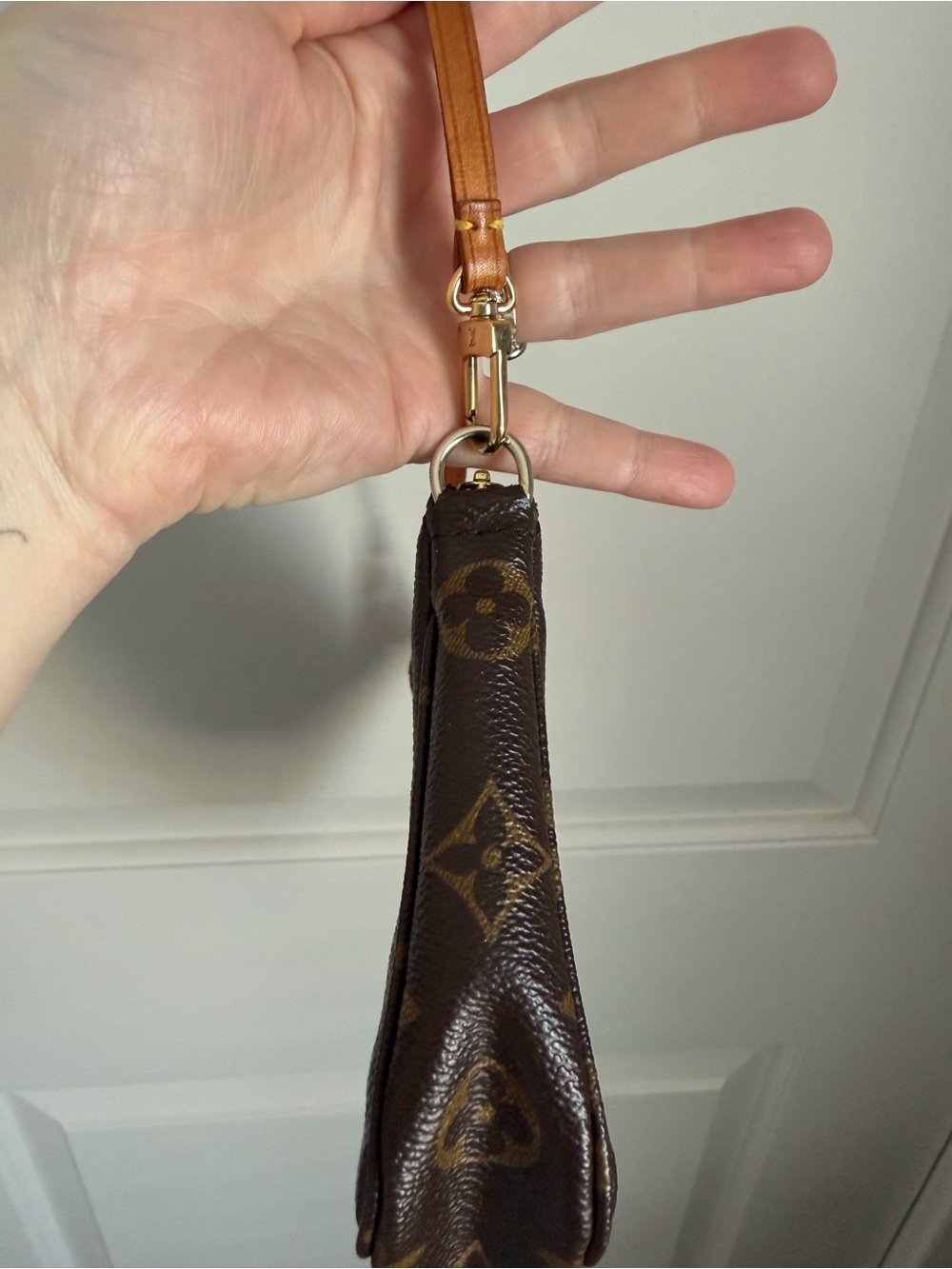 Louis Vuitton Monogram Canvas Shoulder Pochette in Brown and Tan - Picture 6 of 11